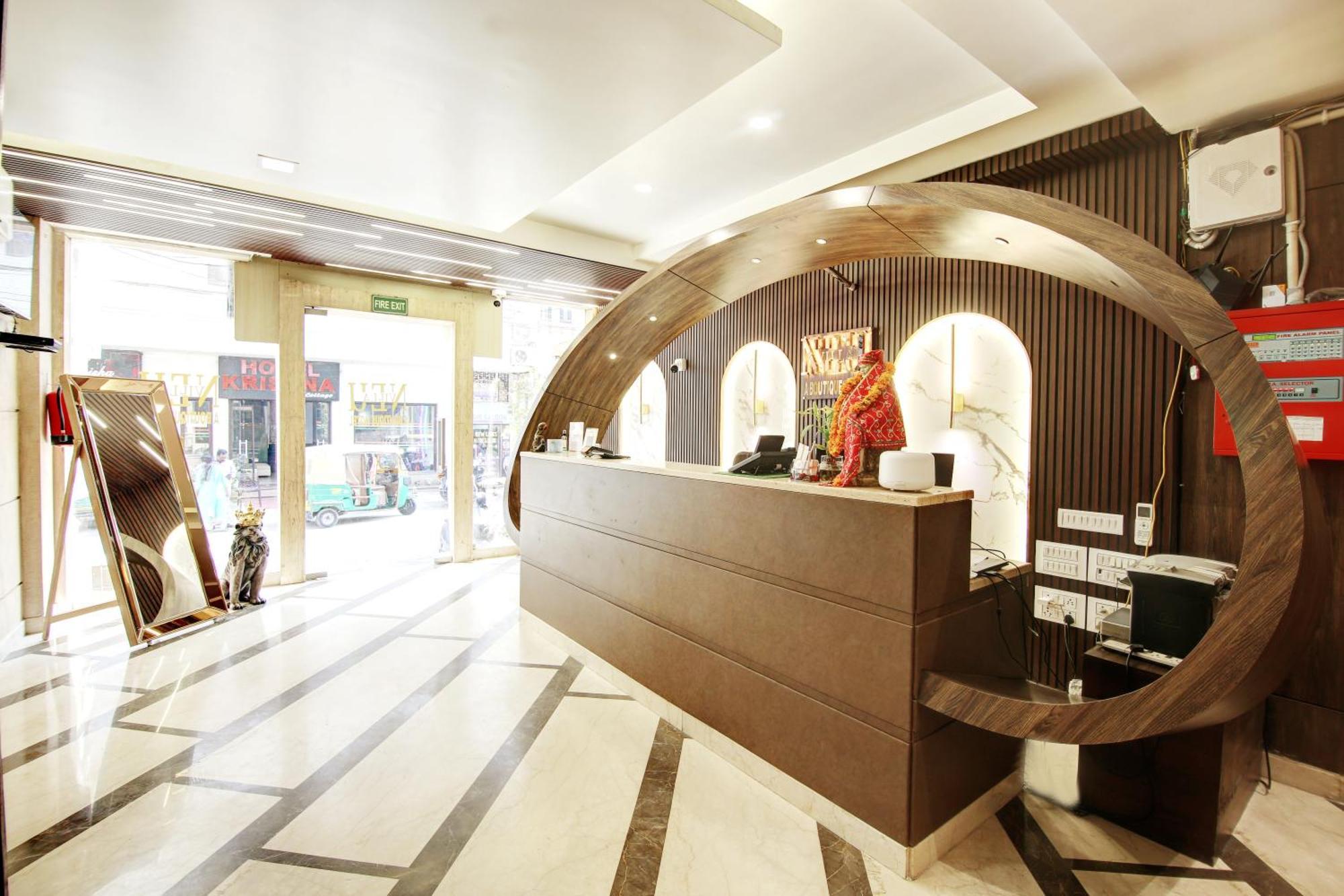 Hotel Neu Villa - Near Connaught Place & New Delhi Railway Station Exteriör bild