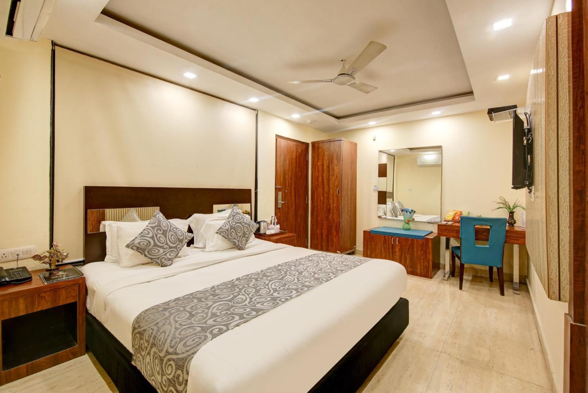 Hotel Neu Villa - Near Connaught Place & New Delhi Railway Station Exteriör bild